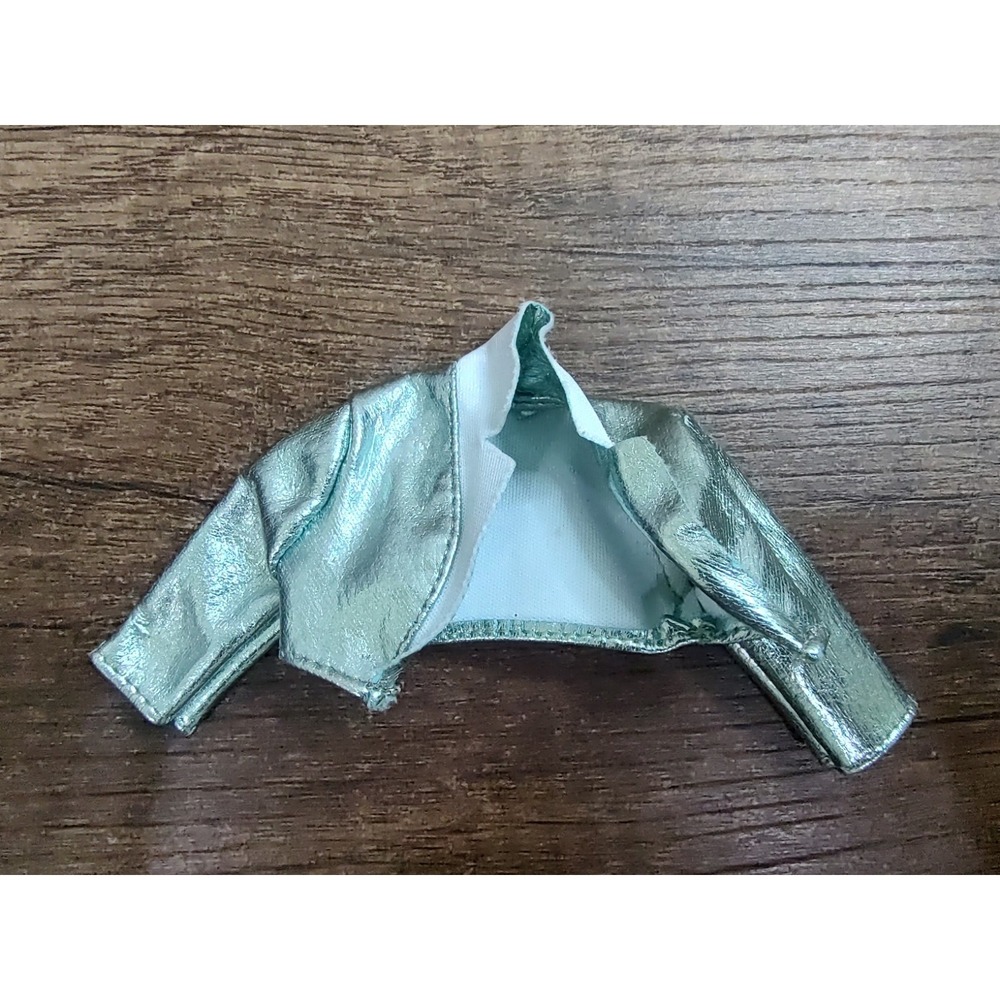 2020 Barbie Princess Adventure Curvy Doll Turquoise Metallic Jacket Clothing Z13